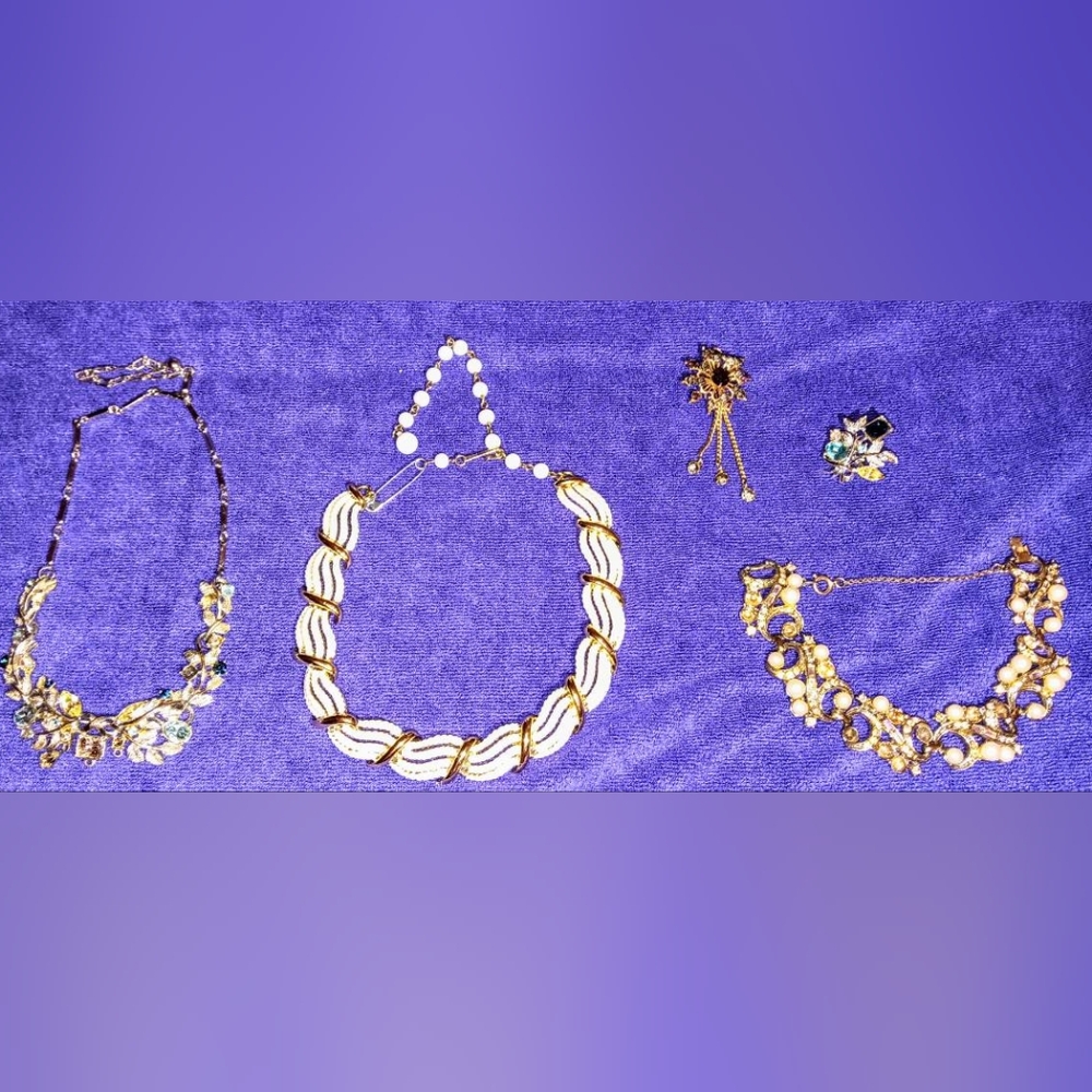 Vintage Coro Costume Jewelry Lot~BROKEN~FOR PARTS OR REPAIR